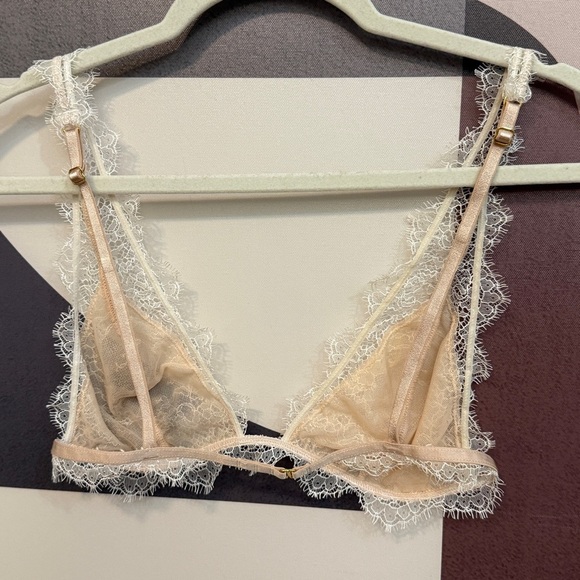 Victoria's Secret Sheer Lace Bralette Size Small - Picture 4 of 7